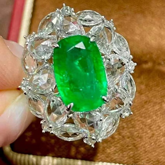 14k Gold 3.65 Ct Vivid Green Natural Emerald & Sapphire Ring