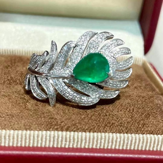 14k Gold 2 Ct Natural Emerald & Diamond Ring