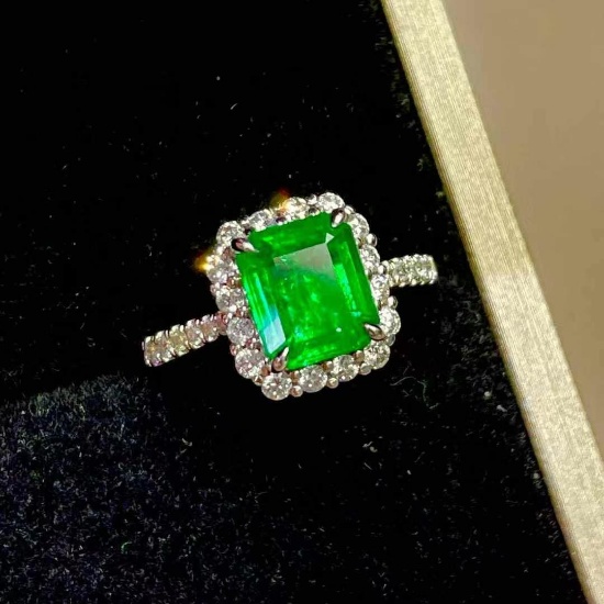 14k Gold 2.32 Ctw Vivid Green Natural Emerald & Diamond Ring