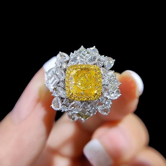 14k Gold 3.75 Ctw Natural Yellow Diamond & Diamond Ring/pendant( Without Chain )