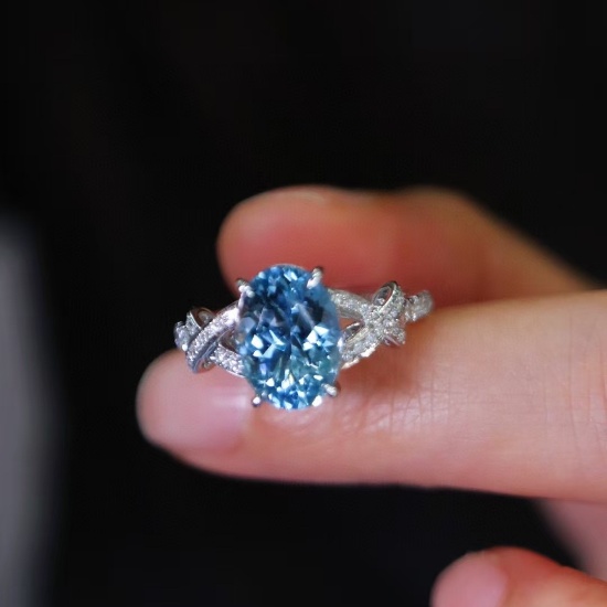14k Gold 2.24 Ctw Natural Aquamarine & Diamond Ring