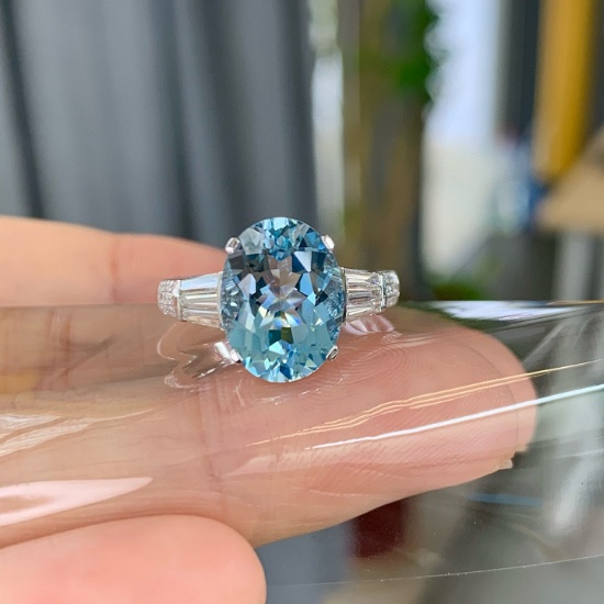 14k Gold 4.11 Ctw Natural Aquamarine & Diamond Ring