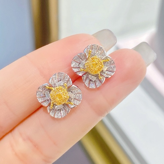 14k Gold 1.05 Ctw Natural Yellow Diamond & Diamond Earrings
