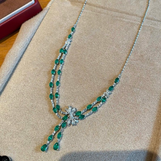 14k Gold 9 Ctw Natural Emerald & Diamond Necklace