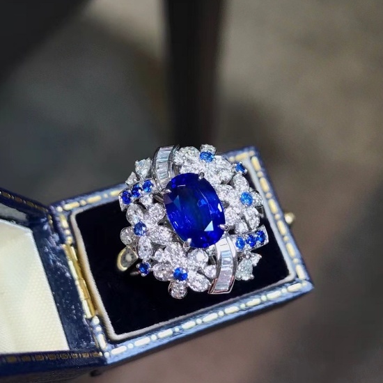 14k Gold 2.86 Ctw Vivid Blue Natural Sapphire & Diamond Ring
