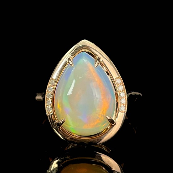 14k Gold 2.6 Ct Natural Opal & Diamond Ring
