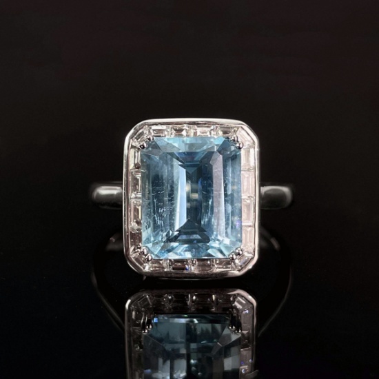 14k Gold 4.30 Ctw Natural Aquamarine & Diamond Ring