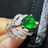 14k Gold 0.90 Ctw Vivid Green Natural Emerald & Diamond Ring