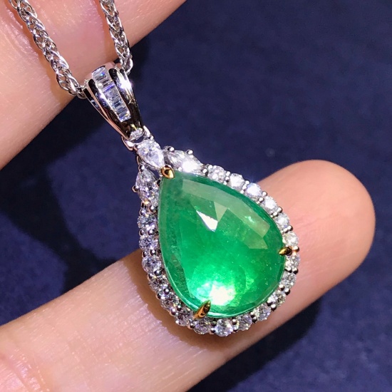 14k Gold 4.75 Ctw Natural Emerald & Diamond Pendant