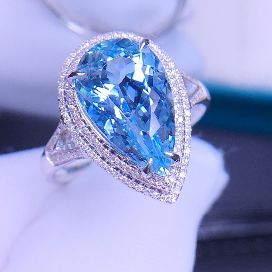 14k Gold 4.88 Ctw Natural Aquamarine & Diamond Ring