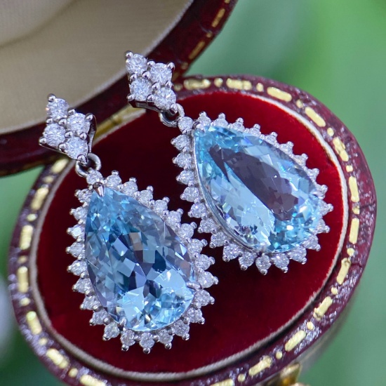 14k Gold 7.20 Ctw Natural Aquamarine & Diamond Earrings