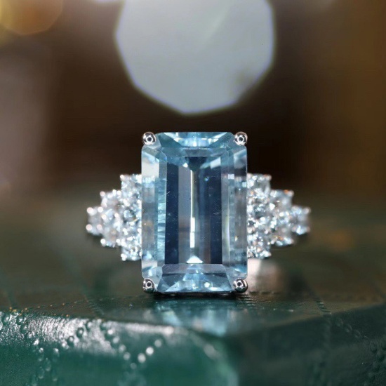 14k Gold 6.35 Ctw Natural Aquamarine & Aquamarine Ring
