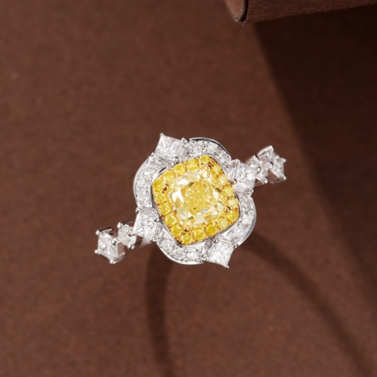 14k Gold 1.60 Ctw Natural Yellow Diamond & Diamond Ring