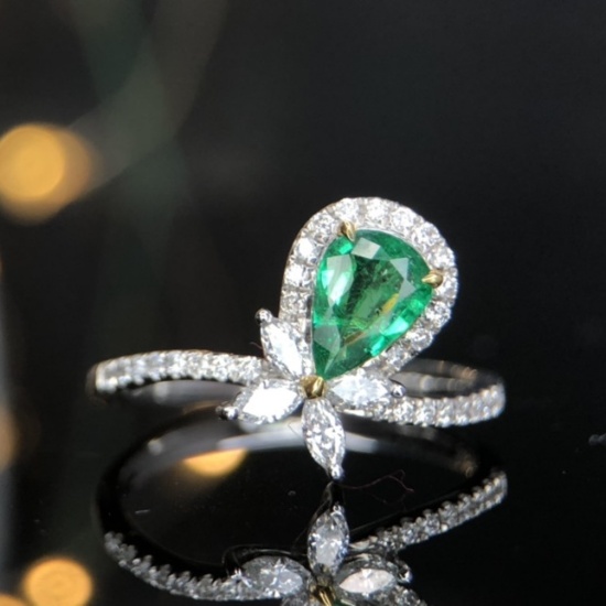 14k Gold 1.15 Ctw Vivid Green Natural Emerald & Diamond Ring