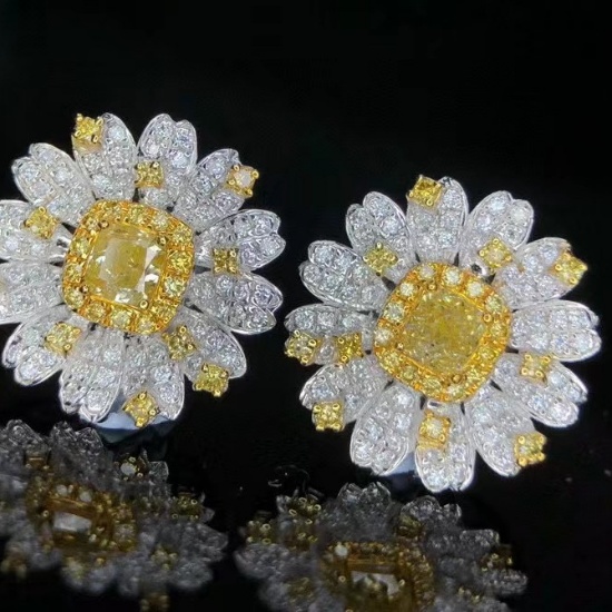 14k Gold 1.17 Ctw Natural Yellow Diamond & Diamond & Flowers Earrings