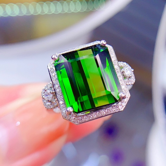 14k Gold 9.22 Ct Natural Tourmaline & Diamond Ring