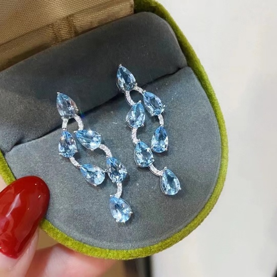 14k Gold 4.32 Ct Natural Aquamarine & Diamond Earrings