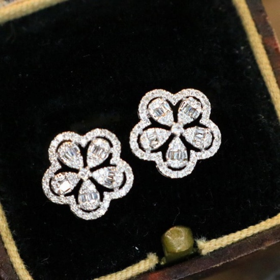 14k Gold 0.34 Ct Natural H Diamond & Flowers Earrings
