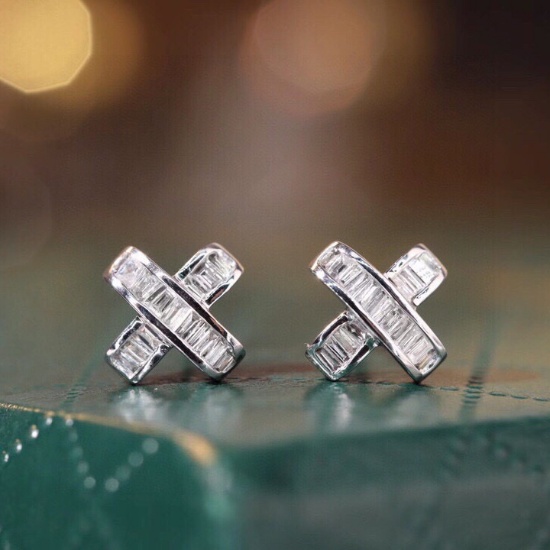 14k Gold 0.22 Ct Natural H Diamond Earrings