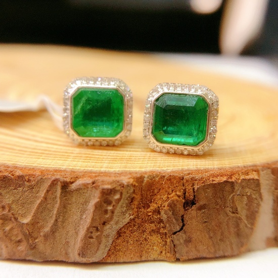 14k Gold 2.42 Ct Vivid Green Natural Emerald & Diamond Earrings