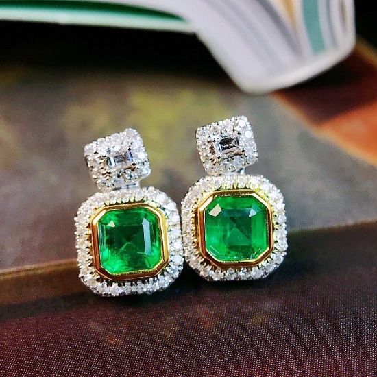 14k Gold 0.84 Ctw Vivid Green Natural Emerald & Diamond Earrings
