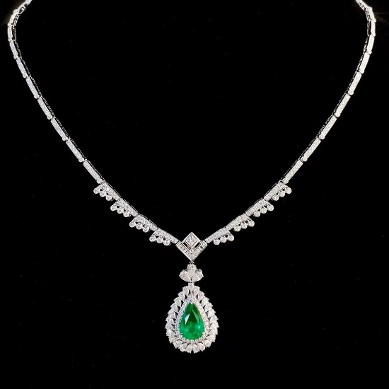 14k Gold 5.03 Ctw Vivid Green Natural Emerald & Diamond Necklace
