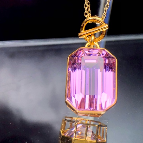 14k Gold 17 Ct Natural Kunzite Necklace