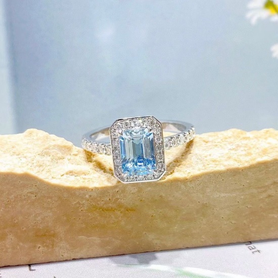 14k Gold 1.32 Ctw Natural Aquamarine & Diamond Ring