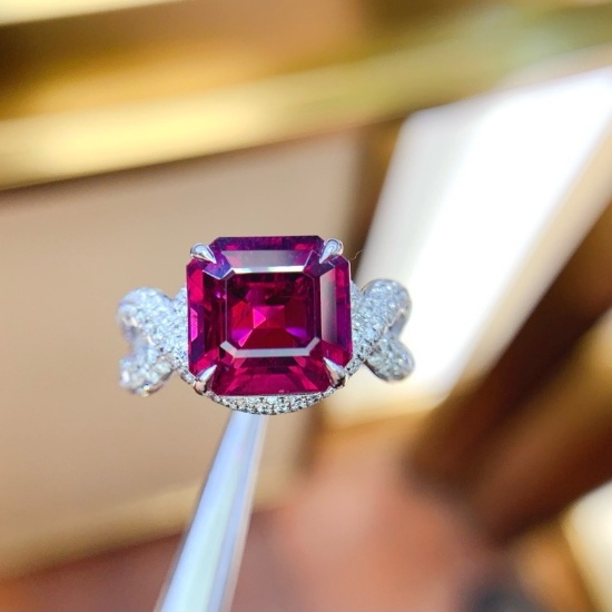 14k Gold 5.60 Ctw Natural Tourmaline & Diamond Ring