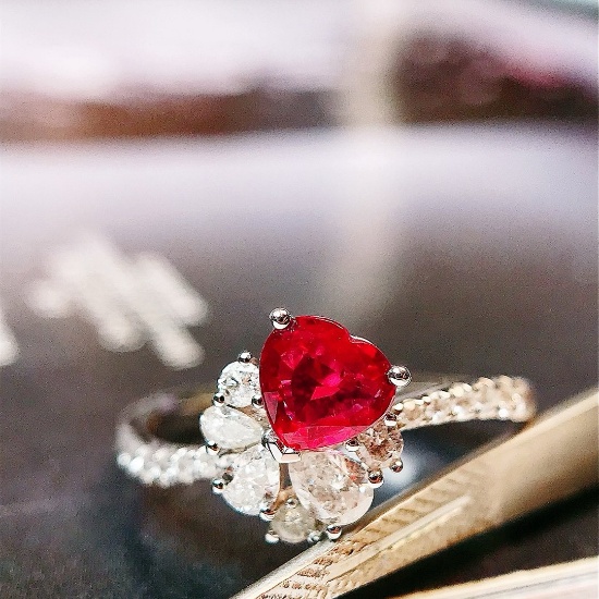 14k Gold 0.83 Ctw Vivid Red Natural Ruby & Diamond Ring