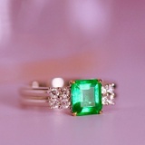 14k Gold 1.58 Ctw Vivid Green Natural Emerald & Diamond Ring