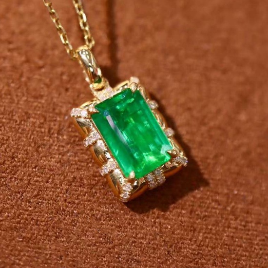 14k Gold 2.13 Ctw Vivid Green Natural Emerald & Diamond Pendant