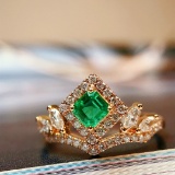 14k Gold 0.62 Ctw Vivid Green Natural Emerald & Diamond Ring