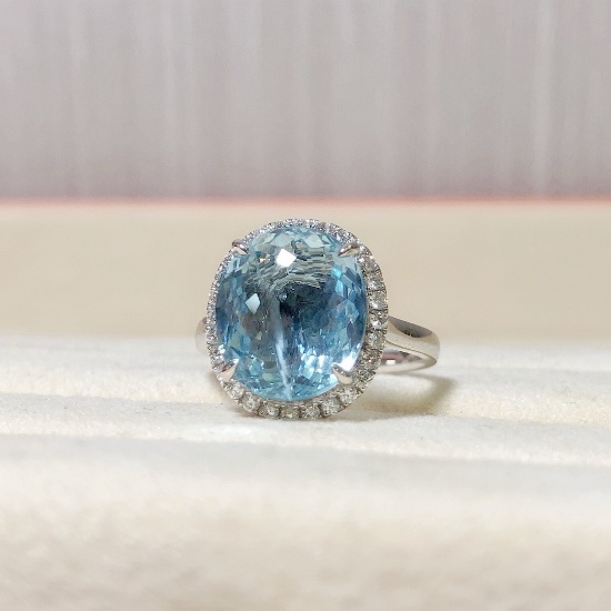 14k Gold 6.48 Ctw Natural Aquamarine & Diamond & Solitaire Ring
