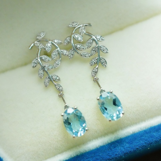 14k Gold 1.40 Ct Natural Aquamarine & Diamond Earrings