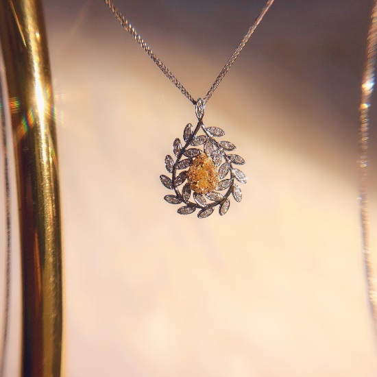 14k Gold 0.10 Ct Natural Yellow Diamond & Diamond Necklace