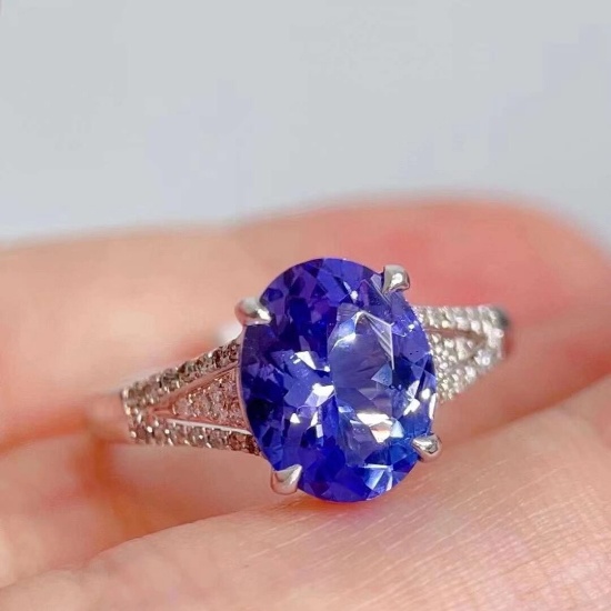 14k Gold 2.80 Ct Natural Tanzanite & Diamond Ring