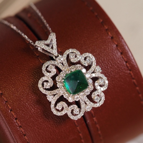 14k Yellow Gold 2.84 Ctw Natural Emerald & Diamond Pendant