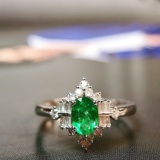 14k Gold 0.59 Ctw Vivid Green Natural Emerald & Diamond & Cocktail Ring