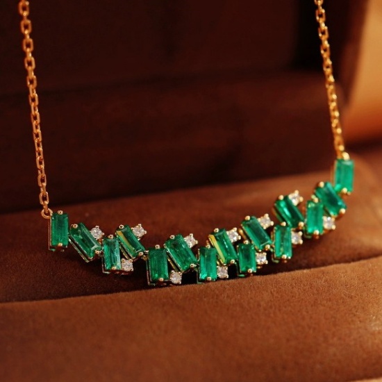 14k Gold 2.25 Ct Natural Emerald & Diamond Necklace