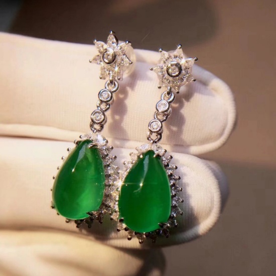 14k Gold 7.90 Ct Natural Emerald Earrings