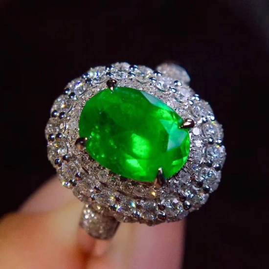 14k Gold 2.20 Ct Natural Emerald & Diamond Ring