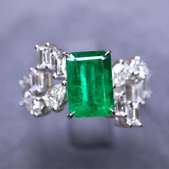 14k Gold 2.26 Ctw Natural Emerald & Diamond Ring