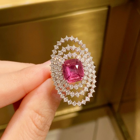 14k Gold 4.43 Ctw Natural Padparadscha Sapphire & Diamond Ring
