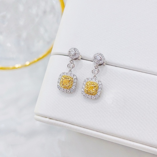 14k Gold 0.80 Ctw Natural Yellow Diamond & Diamond Earrings
