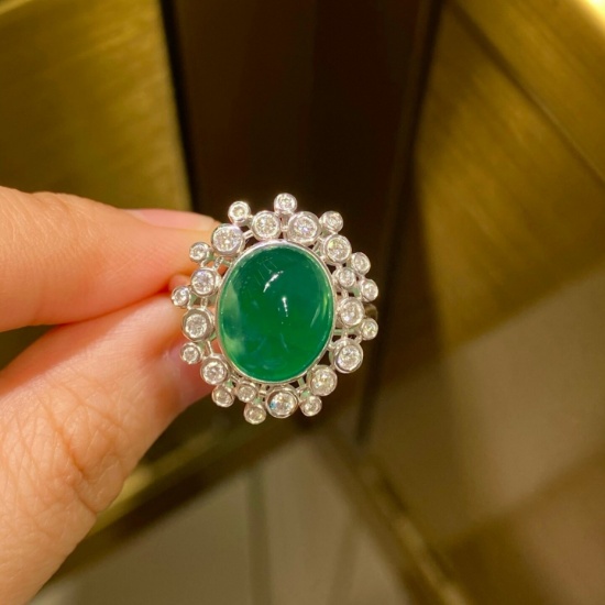 14k Gold 5.82 Ctw Vivid Green Natural Emerald & Diamond Ring
