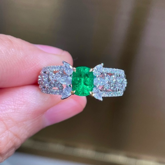 14k Gold 1.45 Ctw Vivid Green Natural Emerald & Diamond Ring