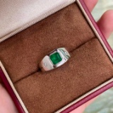 14k Gold 0.94 Ctw Vivid Green Natural Emerald & Diamond Ring