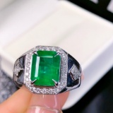 14k Gold 3.94 Ctw Vivid Green Natural Emerald & Diamond Ring