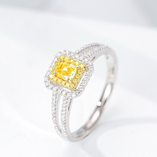 14k Gold 0.39 Ctw Natural Yellow Diamond & Diamond Ring
